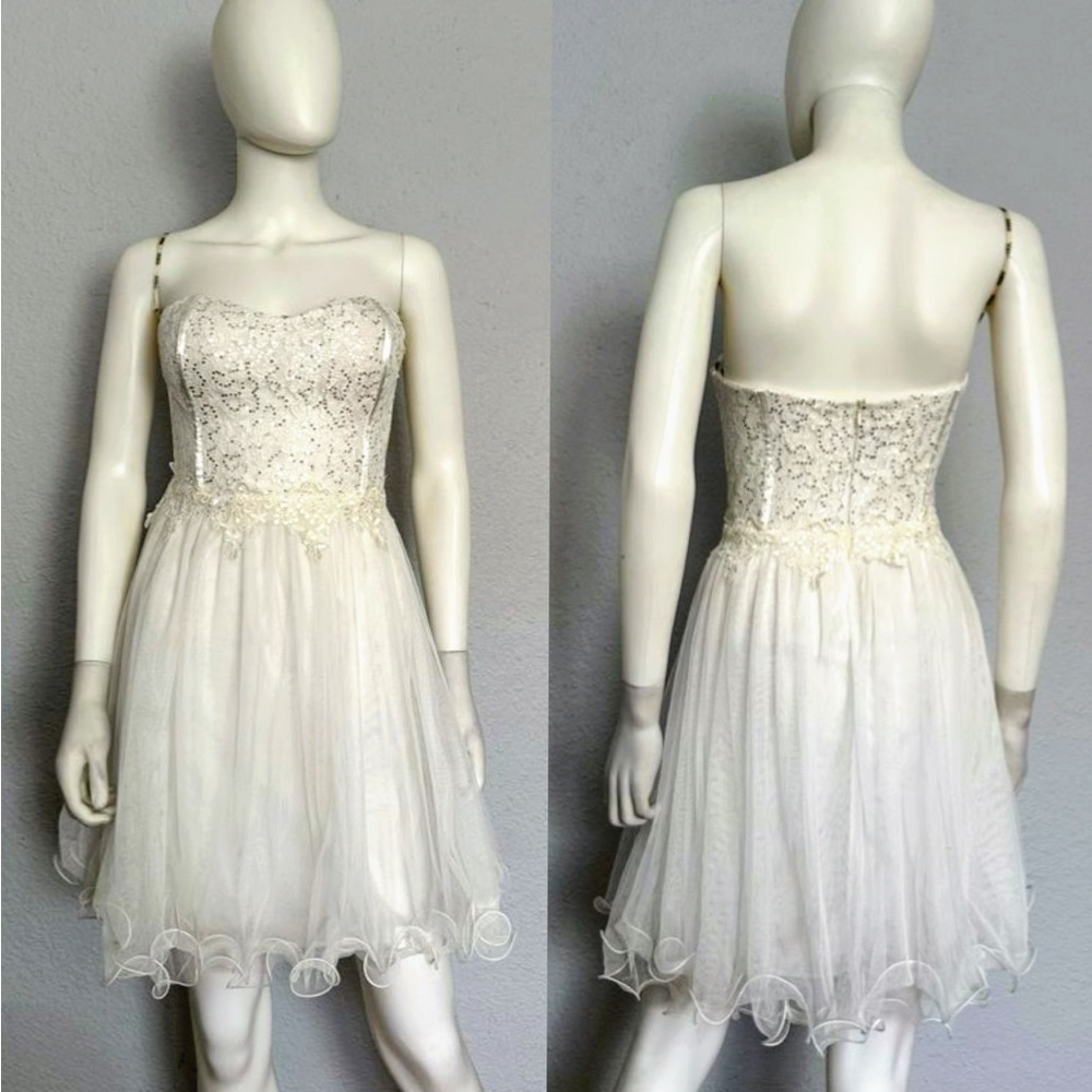 NEW STRAPLESS WHITE DRESS SWEETHEART NECK SEQUINED TOP RUFFLE SKIRT LACE GOWN
